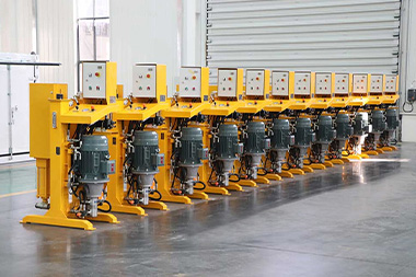 Vertical piston cement injection pump