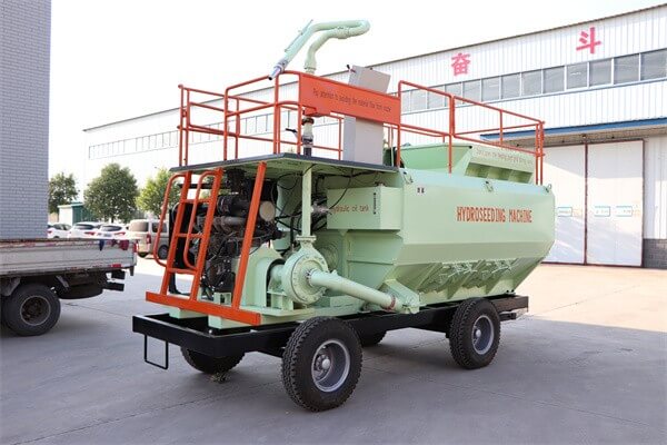 Abrasion resistance soil hydroseeding equipment